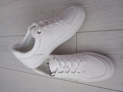 Buty Białe Pier One