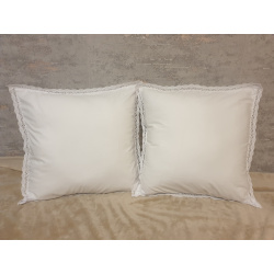 Zestaw 2 szt. poszewek 40x40 cm – białe z koronką | 100% bawełna | Handmade 