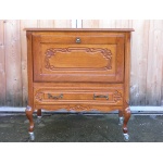 Stylowy barek lub szafka pod TV w stylu Ludwika