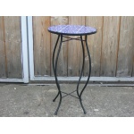 Mały kwietnik ze szklanym blatem